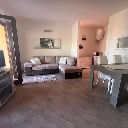 Magnolia House 아파트 *